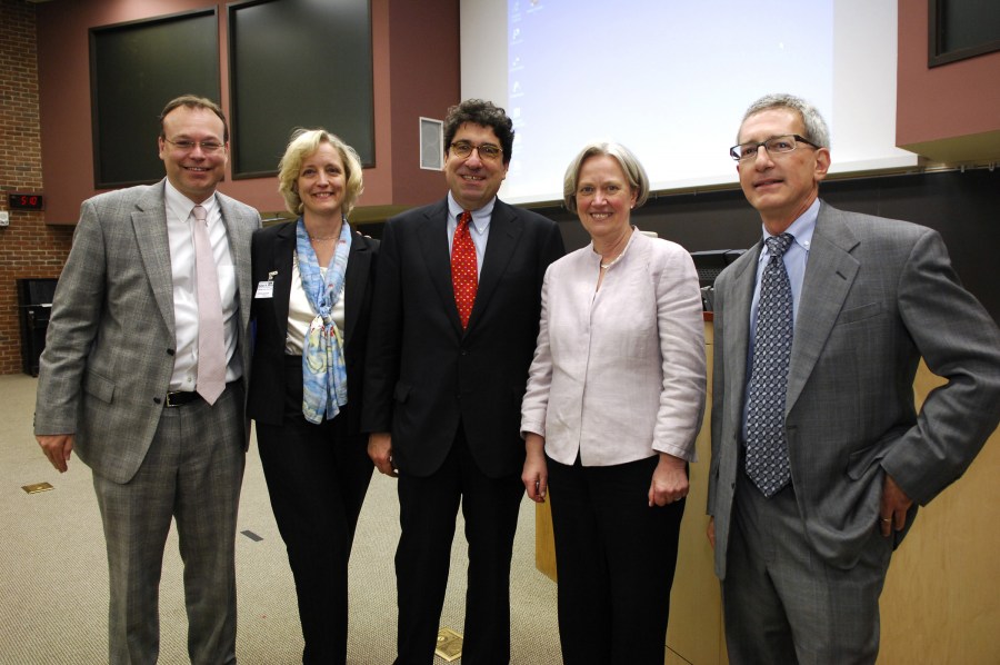 Discovery Lecturer Shirley Tilghman, Ph.D., second from right, with, from left, Jeff Balser, M.D., Ph.D., Susan Wente, Ph.D., Vanderbilt Chancellor Nicholas S. Zeppos, and Roger Cone, Ph.D. (photo by Anne Rayner)