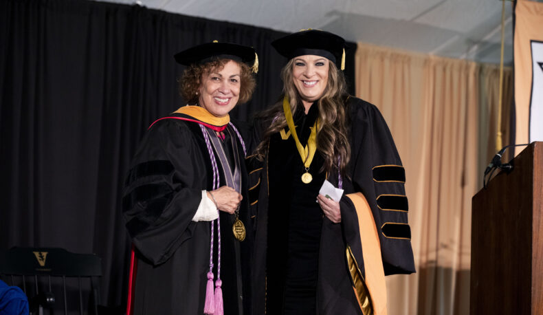 Nursing Founder’s Medalist Teresa Cagle, left, with VUSN dean Pamela Jeffries, PhD. (photo by Susan Urmy)