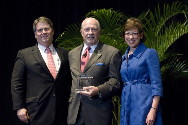 Harry Jacobson, M.D., center, was presented with the first elevate Five Pillar Leader Award by C. Wright Pinson, M.D., M.B.A., and Marilyn Dubree, M.S.N., R.N. (photo by Susan Urmy)