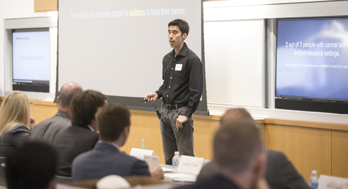 Benjamin Li, MD, MBA, pitches Rayos Contra Cancer at the Department of Radiology's RadX Innovation Challenge in 2017.