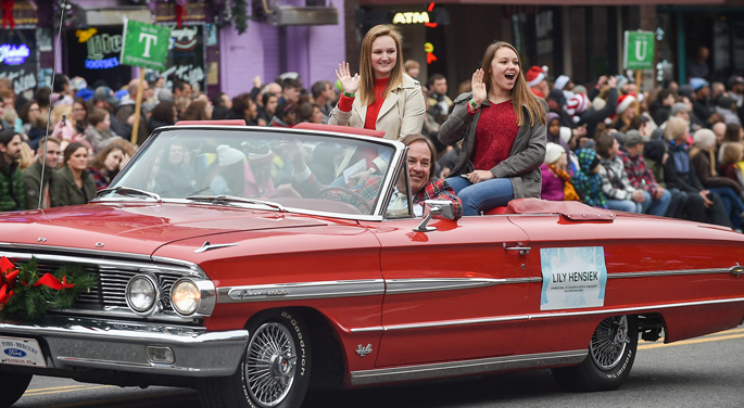 Thousands gathered downtown on Saturday, Dec. 7, for the annual Nashville Christmas Parade benefiting Monroe Carell Jr. Children’s Hospital at Vanderbilt. New for this year was the honor of parade hometown hero. Children’s Hospital patient Lily Hensiek was chosen as this year’s hero for her work raising funds and awareness for pediatric cancer research. Lily is pictured here (left) waving to paradegoers with her sister, Sophie