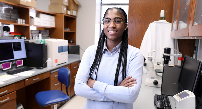 A childhood role model helped inspire Portia Thomas to pursue a career in medicine and research. 