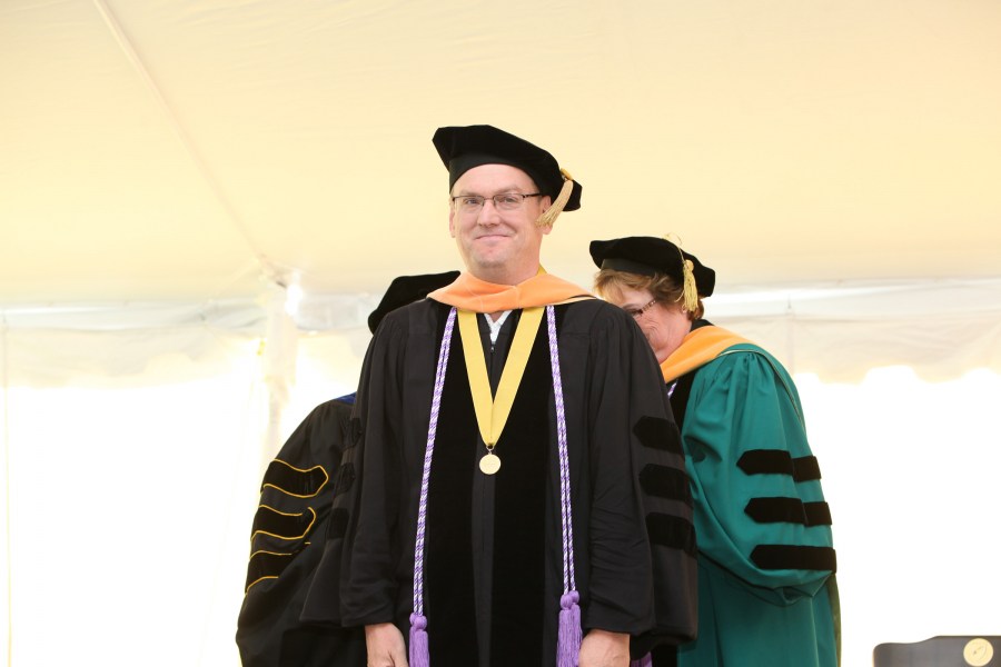 James “Cliff” Roberson III is the first Doctor of Nursing Practice student to be awarded the School of Nursing’s Founder’s Medal. (photo by Susan Urmy)