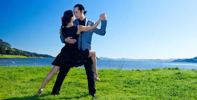 pair of tango dancers outdoors