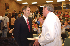 Bill Frist, M.D., left, with John Sergent, M.D., at last week’s speech. (photo by Mary Donaldson)