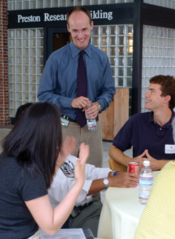 Scott Rodgers, M.D., assistant dean for Medical Student Affairs, talks with some of the first-year medical students during orientation.
photo by Dana Johnson