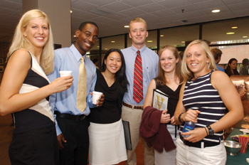 First-year medical students, from left, Rebecca Lawniczak, Gerard Jenkins, Sutin Chen, Walter Jermakowicz, Erin McArdle, and Ali Hanson, met each other at a breakfast on Monday, which began the orientation week's activities. Photo by Anne Rayner