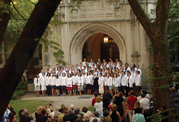 VUSM’s class of 2010 following Wednesday’s White Coat Ceremony.
Photo by Mary Donaldson